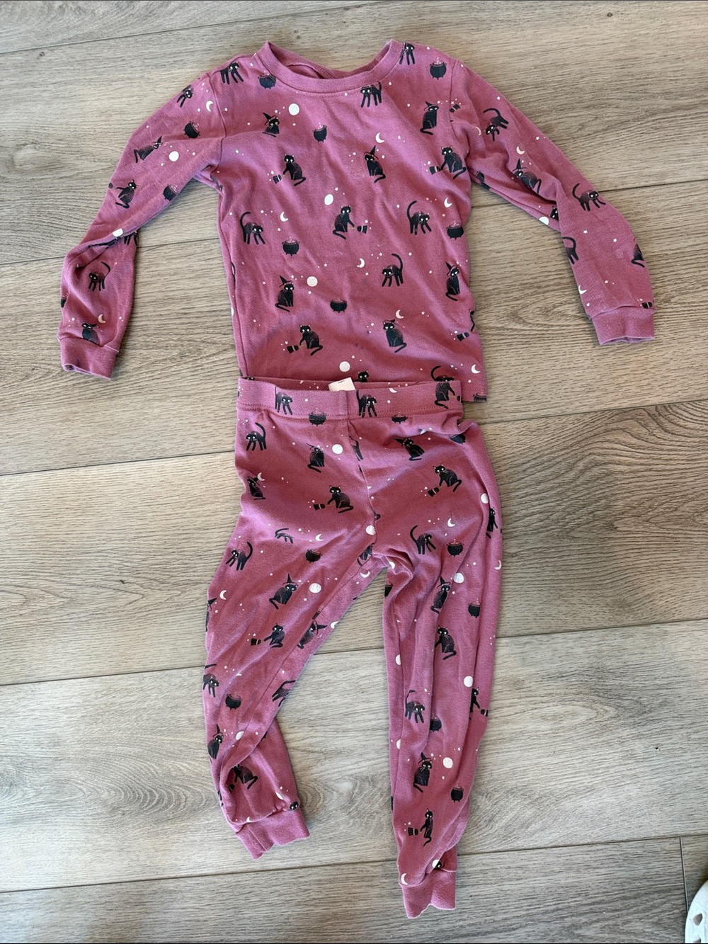Petit Lem HALLOWEEN Mauve Long-Sleeve Cat Print Pajama Set